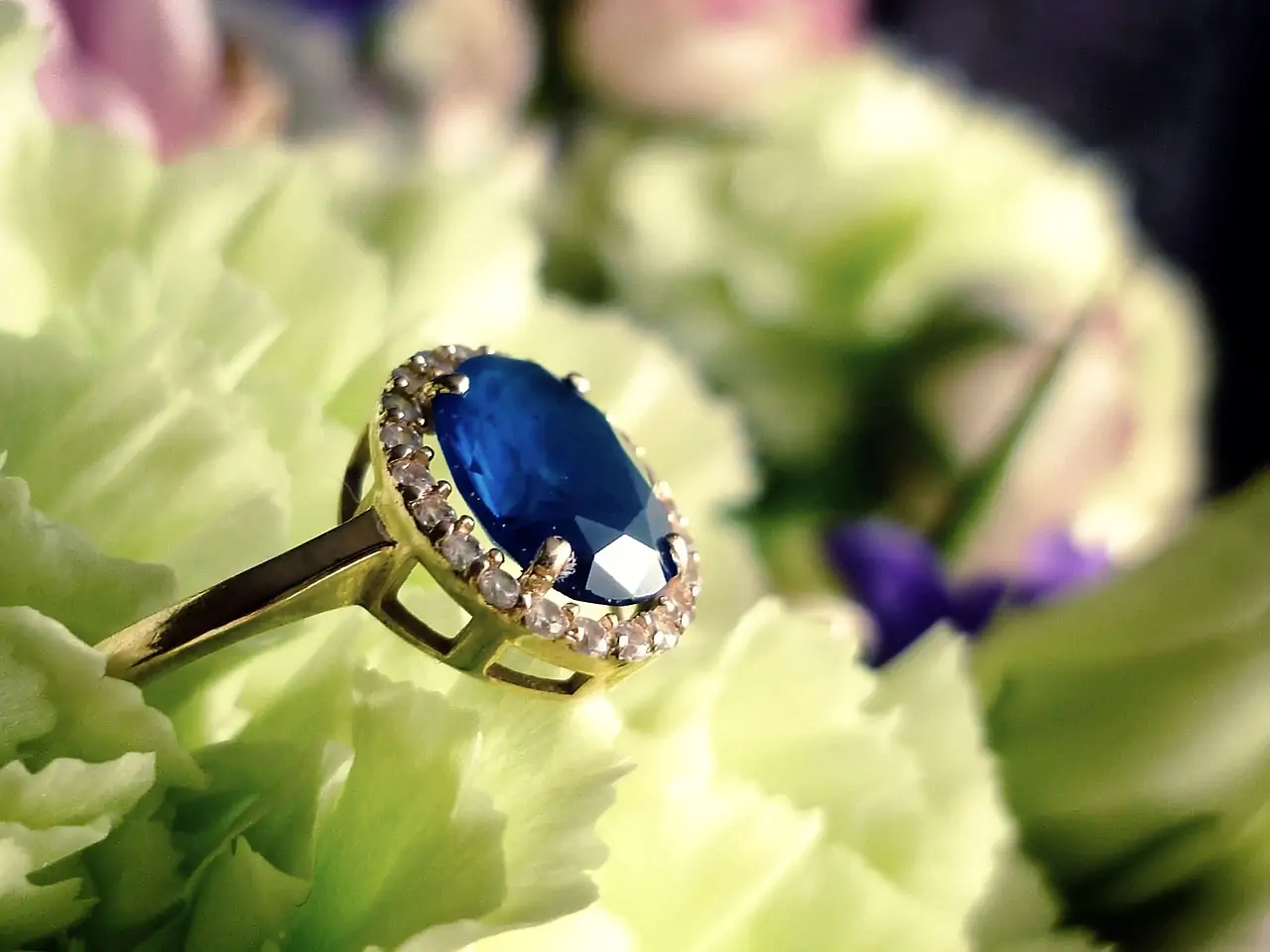 A Comprehensive Buying Guide for Sapphire Jewelry