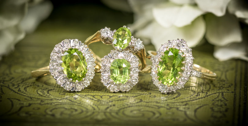 Popular Uses of Peridot and Emerald in Jewelry 