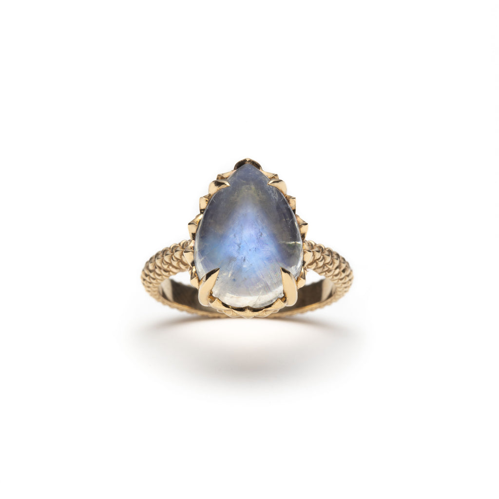 Selecting the Right Moonstone Jewelry