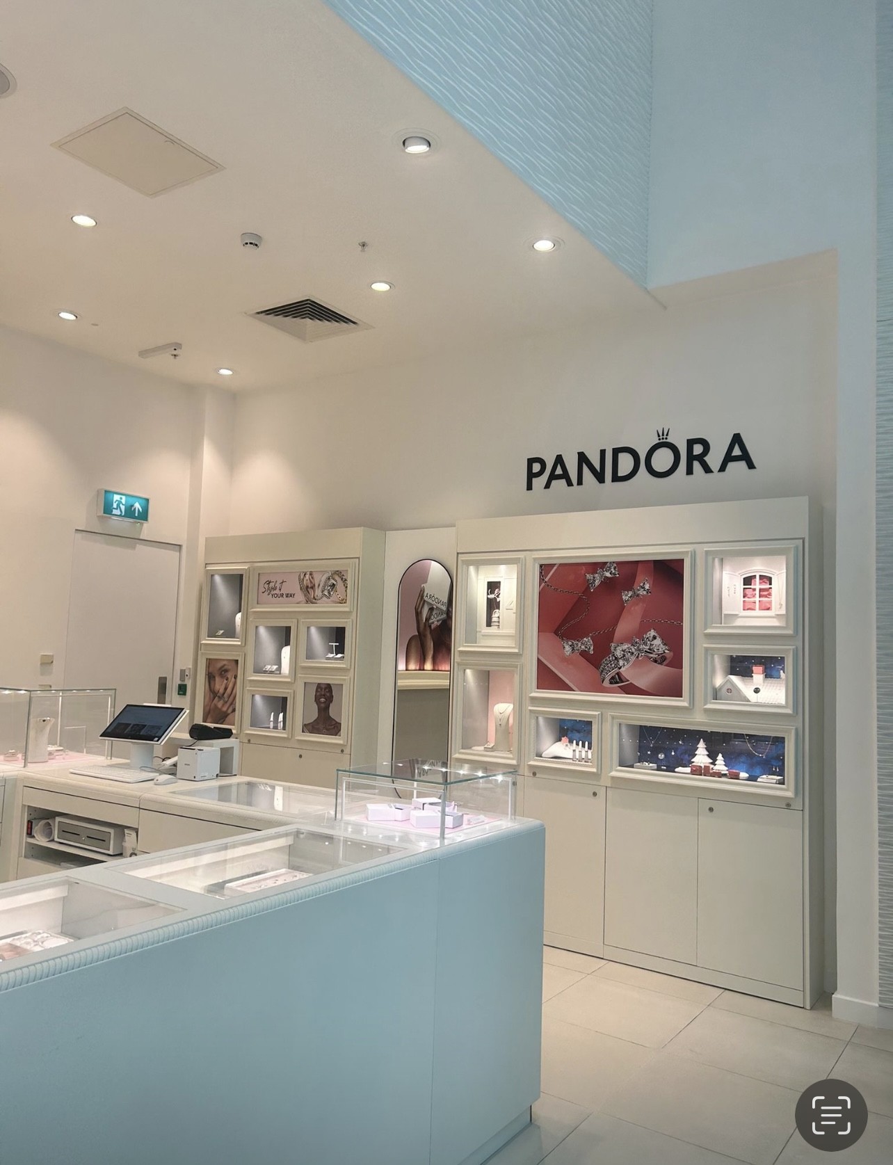 Top 4: Pandora Jewellery Store in Westfield London